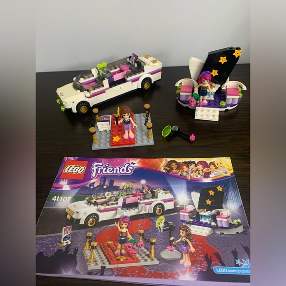 Lego Friends Pop Star Limo 41107 - Picture 3 of 5